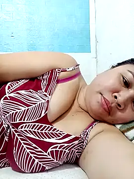 XXLorie 02 online show from February 14, 11:56 pm