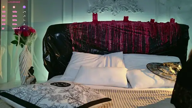 Eille Elfie online show from October 21, 5:52 am