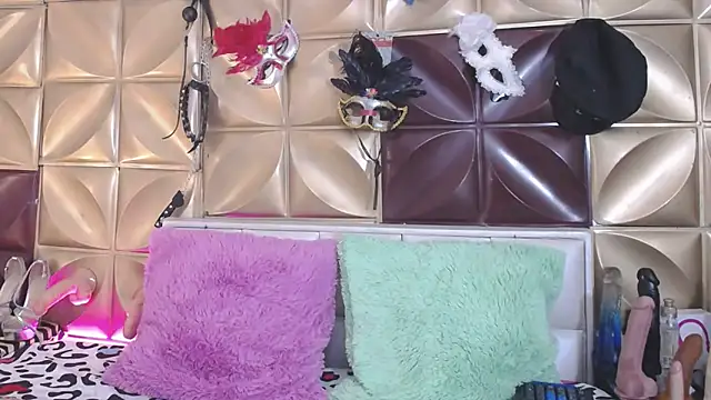 VIKY HOTT online show from February 8, 11:24 pm