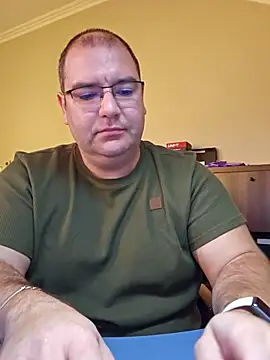 Snapshot of Andrew1900529 chatting on October 27, 7:23 am Andrew1900529 online show from October 27, 7:23 am