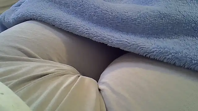 Snapshot of perescam chatting on July 3, 3:51 pm perescam online show from July 3, 3:51 pm