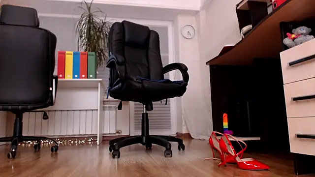 CassieDonald online show from November 27, 3:25 pm