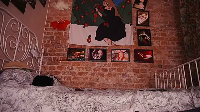 Evelively online show from November 26, 4:13 am