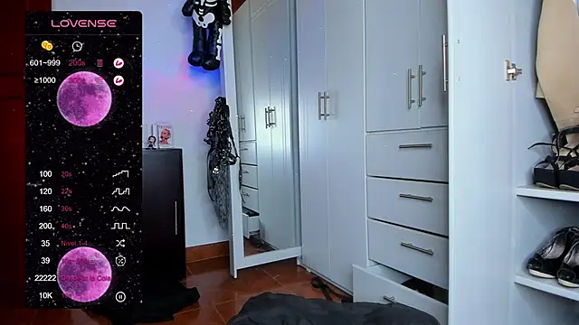 maleja ca online show from March 15, 8:43 pm