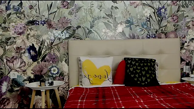 RoseDiamond06 online show from January 6, 7:56 pm