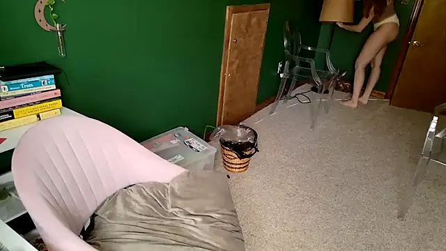 Snapshot of naturestwisted chatting on March 14, 6:50 pm naturestwisted online show from March 14, 6:50 pm