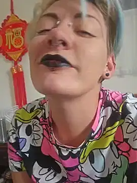 PinkTheHawk online show from January 4, 11:59 pm