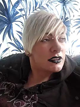 PinkTheHawk online show from February 12, 7:13 am