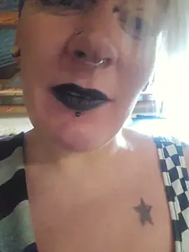 PinkTheHawk online show from October 19, 11:16 pm