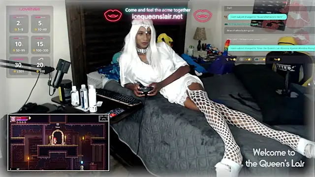 Snapshot of QueenofWhiteIce chatting on September 13, 2:55 am QueenofWhiteIce online show from September 13, 2:55 am