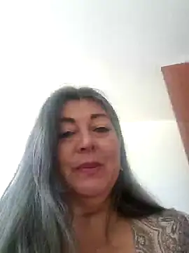 Snapshot of emma_tour chatting on December 6, 1:11 pm emma tour online show from December 6, 1:11 pm