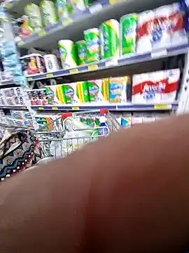 Snapshot of emma_tour chatting on January 7, 7:28 pm emma tour online show from January 7, 7:28 pm