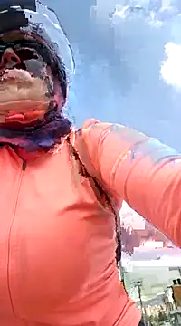 Snapshot of emma_tour chatting on January 13, 2:32 pm emma tour online show from January 13, 2:32 pm