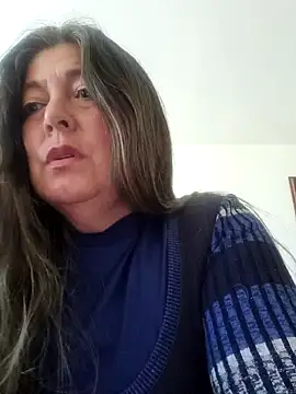 Snapshot of emma_tour chatting on January 16, 10:12 pm emma tour online show from January 16, 10:12 pm