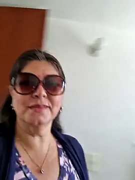 Snapshot of emma_tour chatting on January 30, 2:58 pm emma tour online show from January 30, 2:58 pm