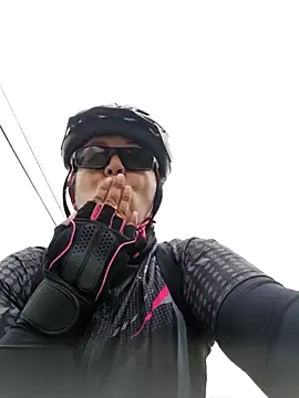 Snapshot of emma_tour chatting on February 6, 2:58 pm emma tour online show from February 6, 2:58 pm