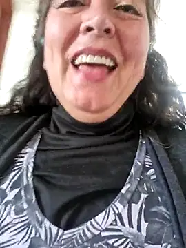 Snapshot of emma_tour chatting on February 13, 4:39 pm emma tour online show from February 13, 4:39 pm