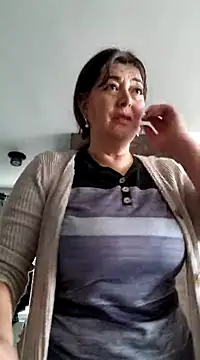 Snapshot of emma_tour chatting on February 14, 3:36 pm emma tour online show from February 14, 3:36 pm