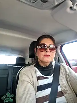 Snapshot of emma_tour chatting on February 19, 3:05 pm emma tour online show from February 19, 3:05 pm