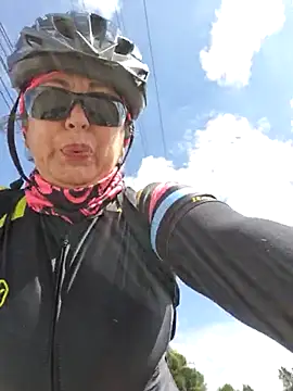 Snapshot of emma_tour chatting on February 20, 2:46 pm emma tour online show from February 20, 2:46 pm