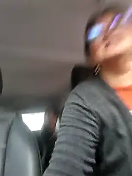 Snapshot of emma_tour chatting on February 25, 10:07 pm emma tour online show from February 25, 10:07 pm