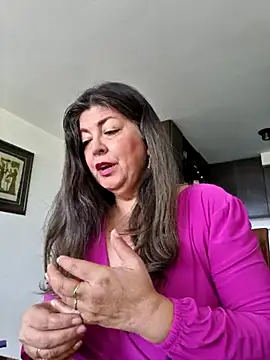 Snapshot of emma_tour chatting on February 26, 2:46 pm emma tour online show from February 26, 2:46 pm