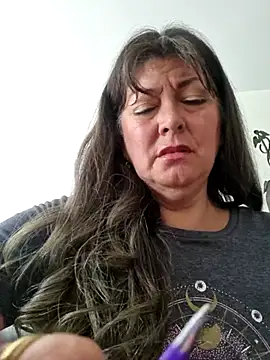 Snapshot of emma_tour chatting on March 7, 2:34 pm emma tour online show from March 7, 2:34 pm