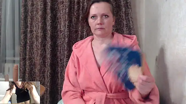 SheLion online show from April 13, 6:02 pm