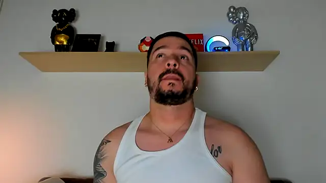 camilo restrepo21 online show from January 14, 6:02 am