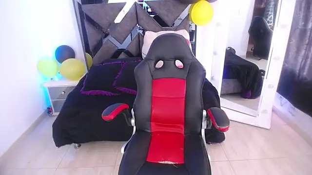 Salo hot04 online show from December 6, 3:55 pm