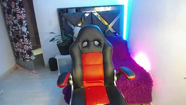 Salo hot04 online show from January 21, 12:57 am