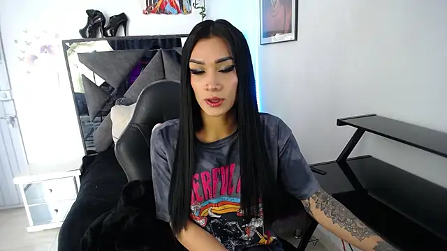 Salo hot04 online show from October 4, 3:54 pm