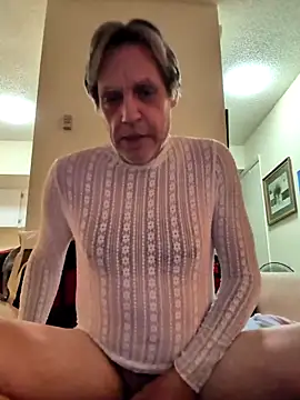 Snapshot of Smallpeniss69 chatting on October 26, 8:20 am Smallpeniss69 online show from October 26, 8:20 am