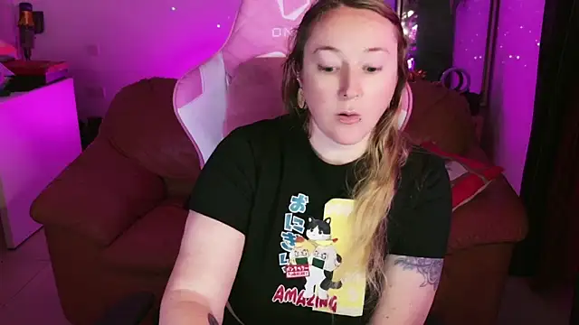 kisicaxx online show from January 19, 4:57 pm