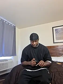 Tramontas online show from April 7, 11:04 pm