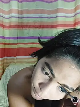 Snapshot of missmelissa_ chatting on October 31, 12:33 am missmelissa online show from October 31, 12:33 am