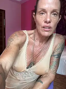 mommyselenafit  online show from February 19, 6:42 am