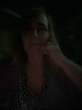 Irina2909xh online show from December 3, 5:00 pm