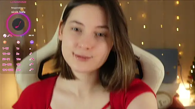 Snapshot of BeckyMartens chatting on December 22, 1:01 am BeckyMartens online show from December 22, 1:01 am