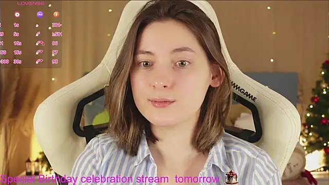 Snapshot of BeckyMartens chatting on January 11, 12:01 am BeckyMartens online show from January 11, 12:01 am