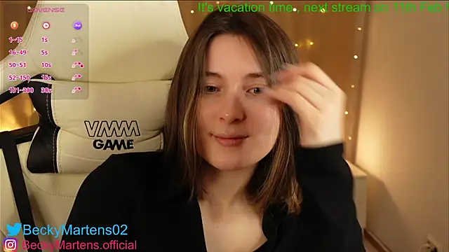 Snapshot of BeckyMartens chatting on January 25, 3:09 am BeckyMartens online show from January 25, 3:09 am