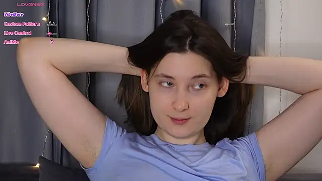 BeckyMartens online show from October 17, 1:53 am