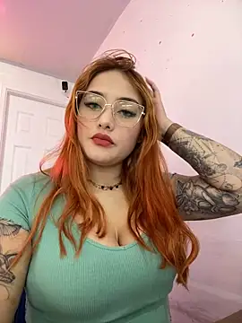 Snapshot of Tulipa_ chatting on March 4, 8:38 pm Tulipa  online show from March 4, 8:38 pm