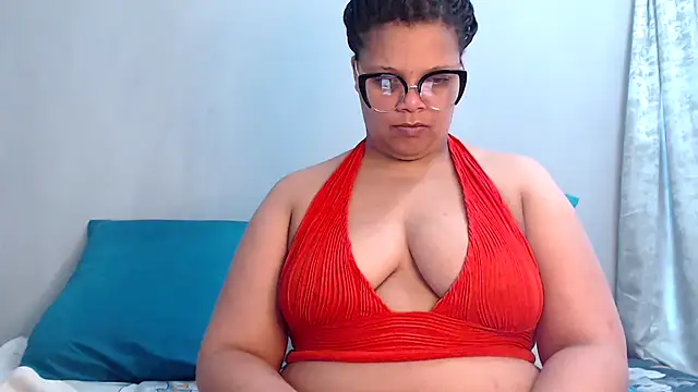 Snapshot of Lustfuleyez chatting on November 19, 6:46 am Lustfuleyez online show from November 19, 6:46 am