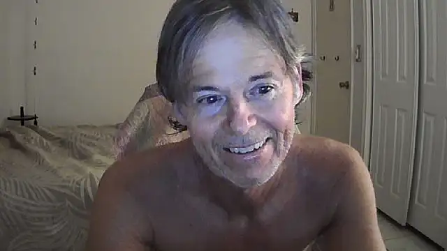 Snapshot of nakeedcowboi65 chatting on April 11, 9:57 am nakeedcowboi65 online show from April 11, 9:57 am