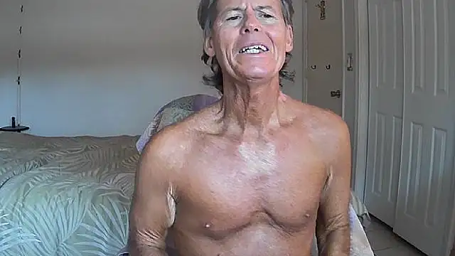 nakeedcowboi65 online show from May 30, 10:18 pm