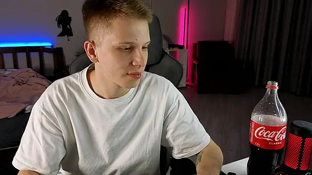 Snapshot of arlekincrop chatting on September 22, 8:55 pm arlekincrop online show from September 22, 8:55 pm