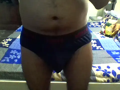 Snapshot of secretoxoxo chatting on November 26, 12:39 pm secretoxoxo online show from November 26, 12:39 pm