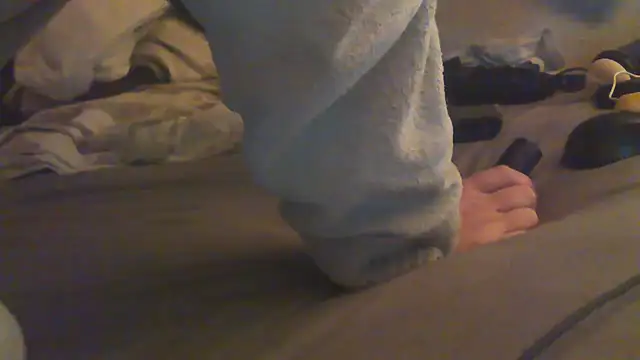 Snapshot of nymphoer1982 chatting on February 28, 11:06 pm nymphoer1982 online show from February 28, 11:06 pm