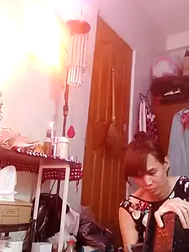 QueenSoreal online show from March 4, 3:59 pm